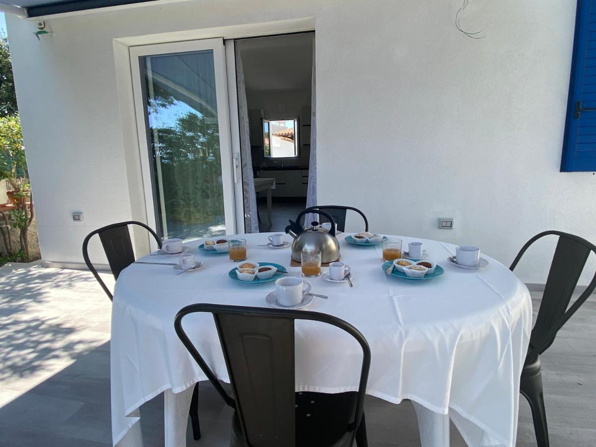 La Casa Sull'Acqua Villa Олбия Екстериор снимка